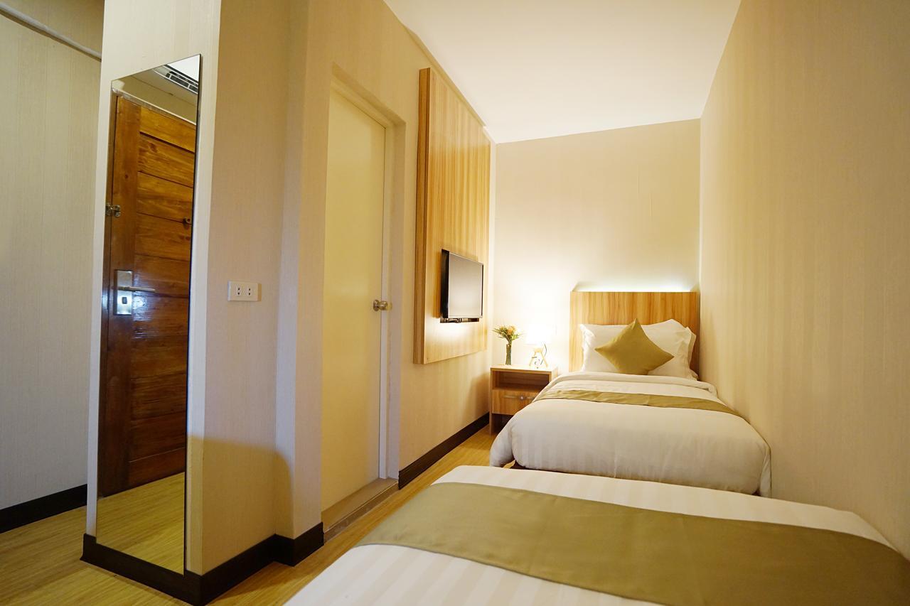 Baypark Hotel Calbayog Exterior photo