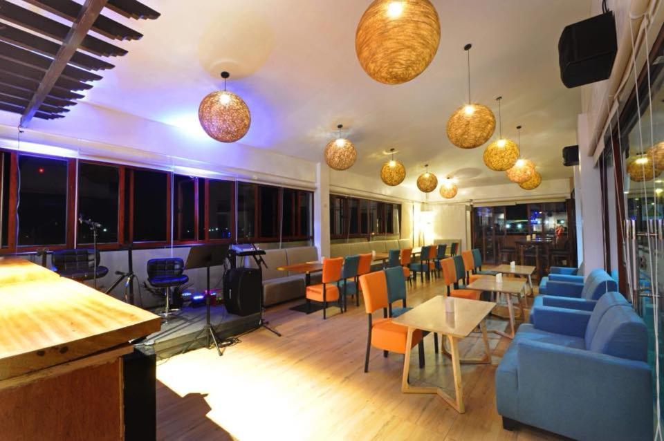 Baypark Hotel Calbayog Exterior photo